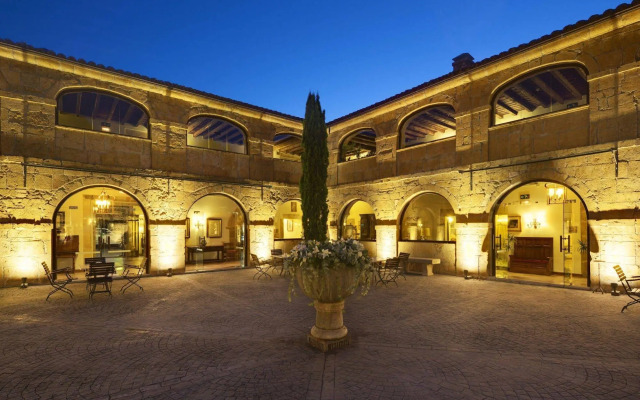 Parador De Cangas De Onis