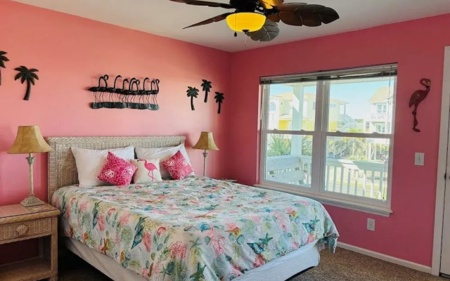 Summer Sandcastle 5 Bedroom Home by RedAwning