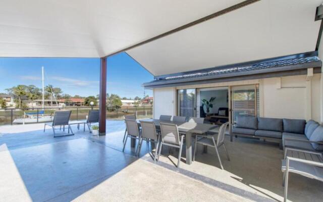 Francisco Waterfront At Port