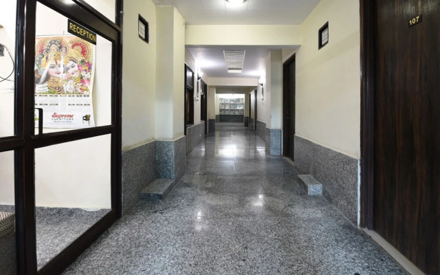 OYO 18390 Shiv Shakti Guest House
