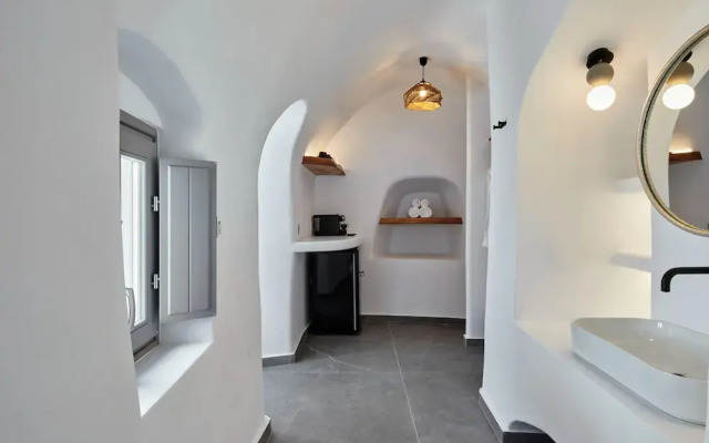 Allure Breeze Suites