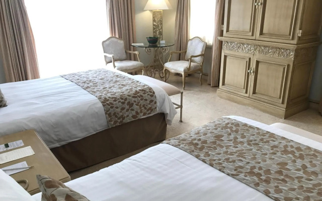 Grand Isla Navidad Golf & Spa Resort with Marina