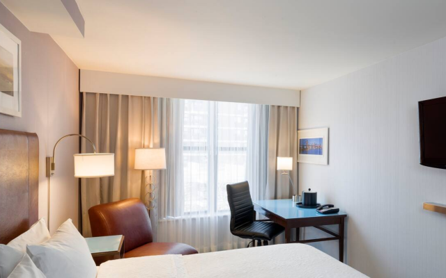 Hampton Inn Seaport Financial District