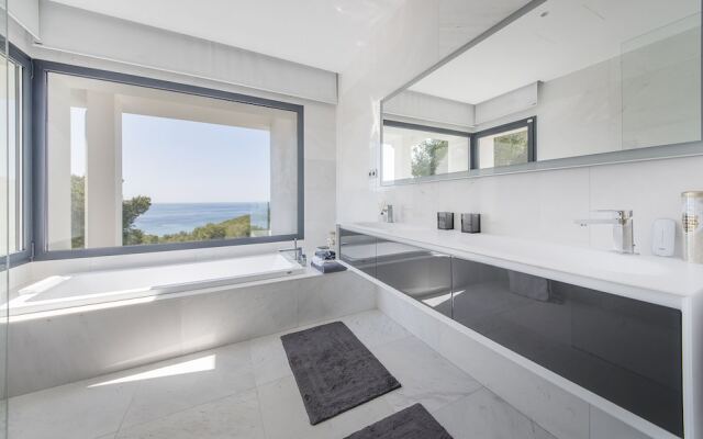 Exclusive Tamarit Villa TH 85