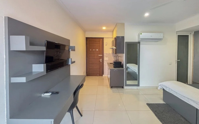 Housr 1 RK Sector 27 Gurgaon Golf Course
