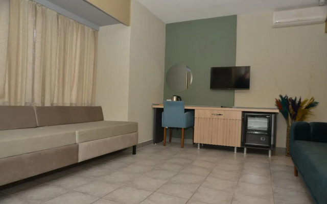 Green Mar Hotel