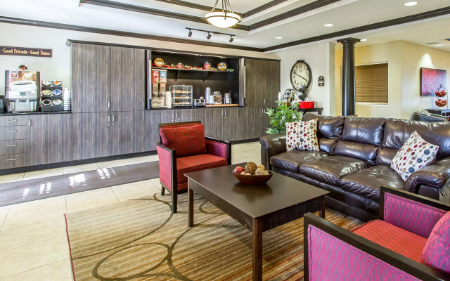 Comfort Suites