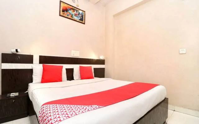 OYO 3625 Hotel Surya