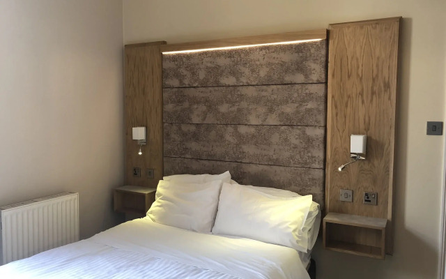 Edgcumbe Guest House