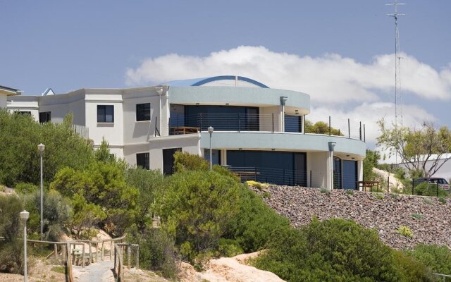 Cliff House Beachfront Villas