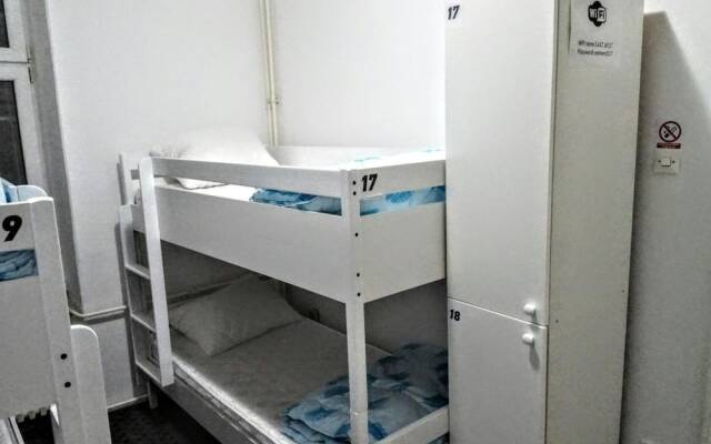 Hostel East-West