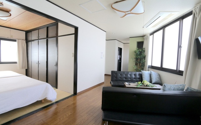 Guest House Liz Nakazaki-cho – Guest Rooms – Osaka