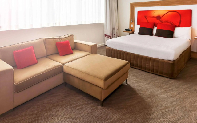 Novotel Sydney West HQ Hotel – Guest Rooms – Sydney