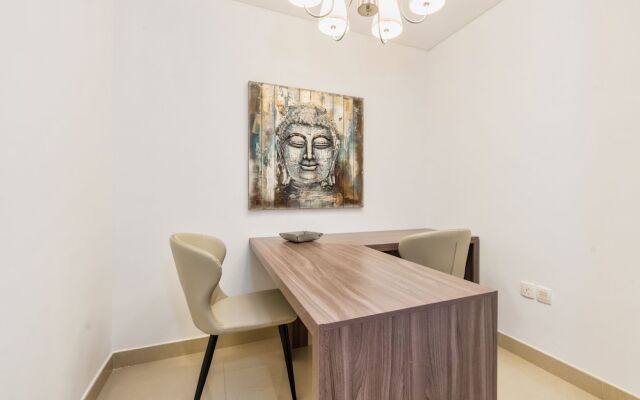 Luxury Burj Khalifa & Fountain View Apt Downtown