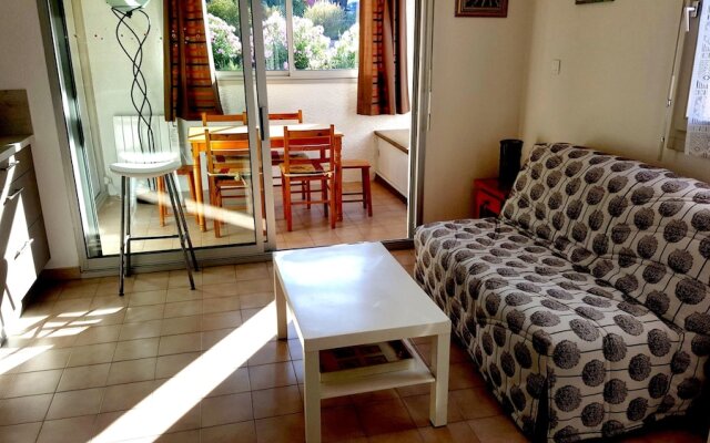 Studio in Sanary-sur-mer, With Wonderful Mountain View and Enclosed Ga