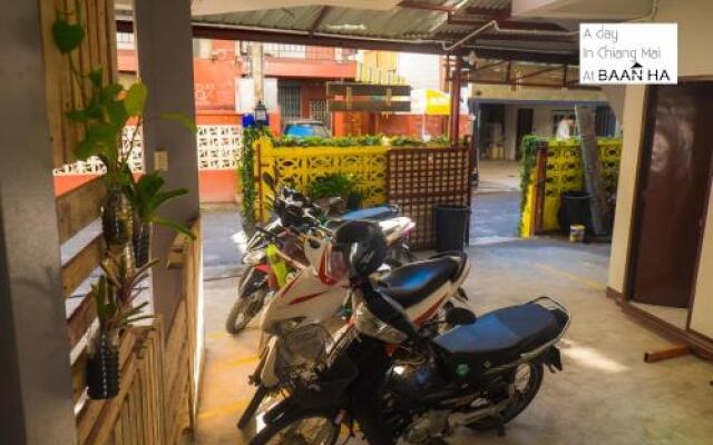 Baan Ha Guest House