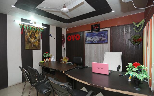 OYO 24529 Hotel Oasis