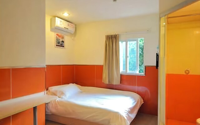 99 Hotel