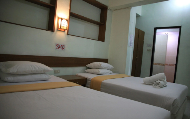 Pandu Lakeside Hotel Parapat - Toba Lake