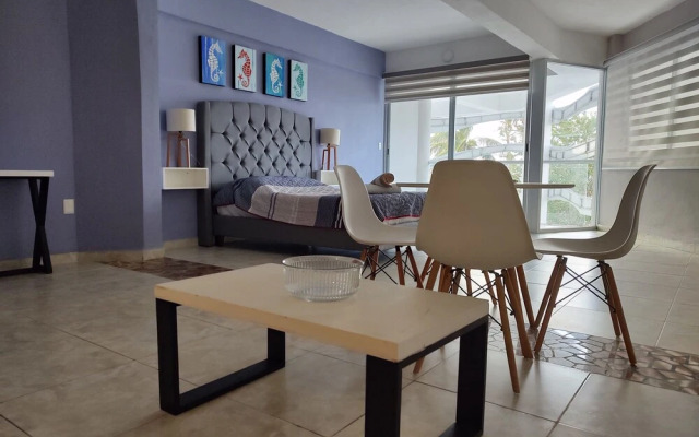 Spacious oceanfront loft # A1