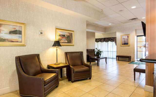 Quality Inn Near Joint Base Andrews - Washington Area