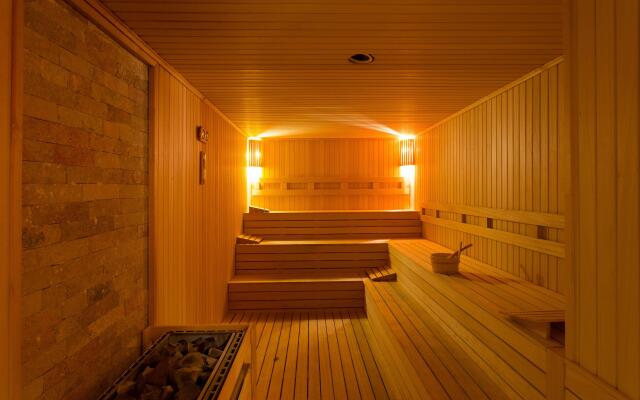 Water Side Resort & Spa