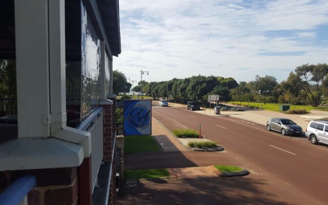 Dunsborough Beach Lodge