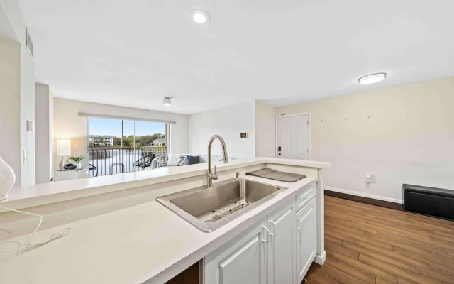 The Urban Oasis Serene Views!