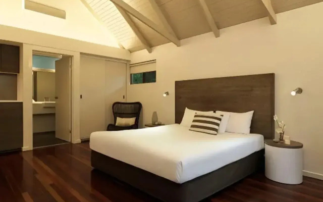 Palm Bungalows