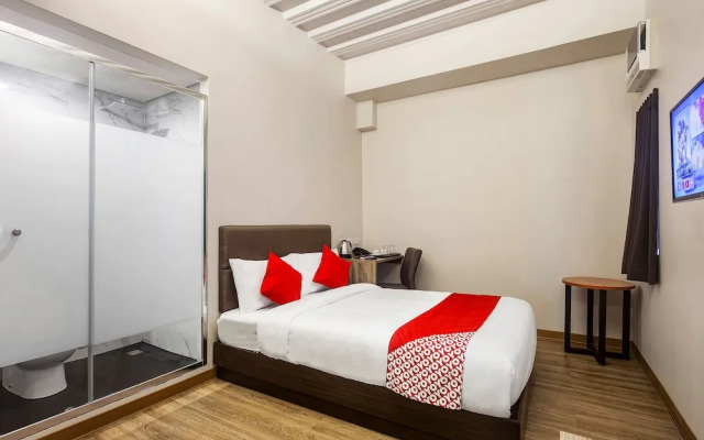 Oyo 241 Airo Hotel