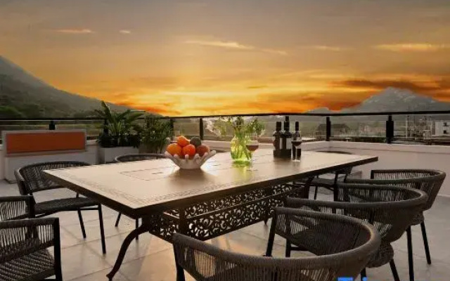 Lingxuan Boutique Homestay (Yangmeikeng/Judiaosha)