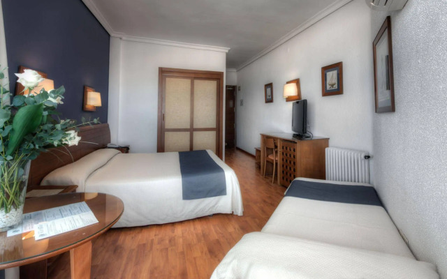 Hotel Puertobahia & Spa