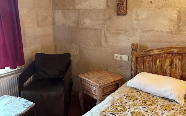 Valley Inn Cave Hotel