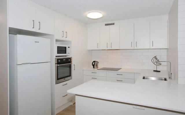 Unit 4 'Coolum Cove', Coolum Beach