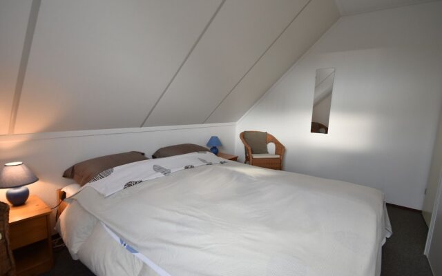 Pleasant Holiday Home in Kamperland near the Sea