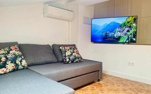 Apartamento Turistico Atico La Taberna