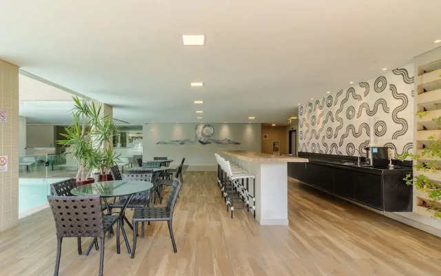 1BR Apt w/ Pool 650m From Beach Pdn0113