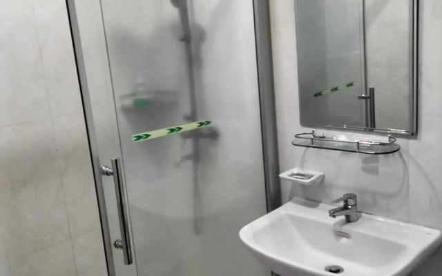 OYO 700 Pj Inn Hotel