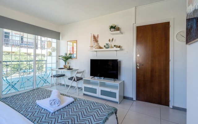 Sofia's Cosy Studio & Balcony in Larnaca