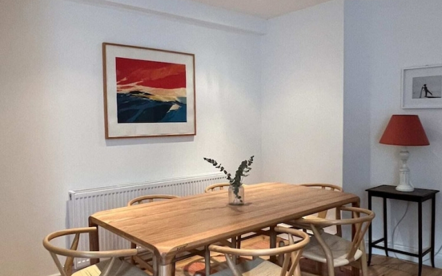 Spacious and Bright 1 Bedroom Flat in Notting Hill