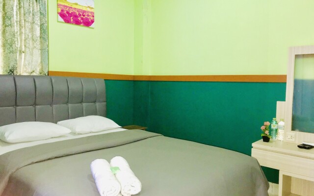 B Shaw Hotel