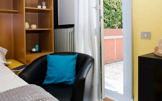 Altido Tiny Stylish Apart