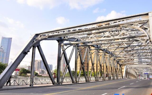 Hanting Hotel White Bridge outside the Bund Shanghai