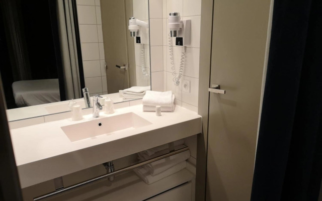 Hotel Le Cinq Hyper Centre Ville