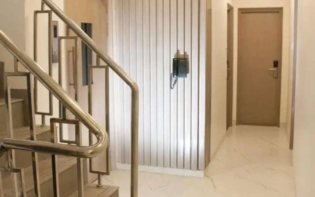 City Hotel
