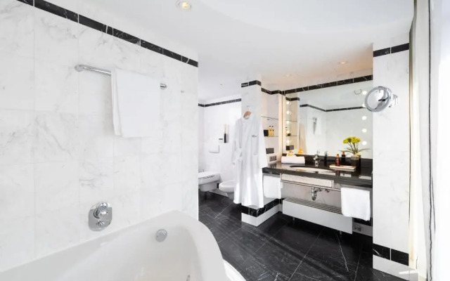 THE MADISON Hotel Hamburg