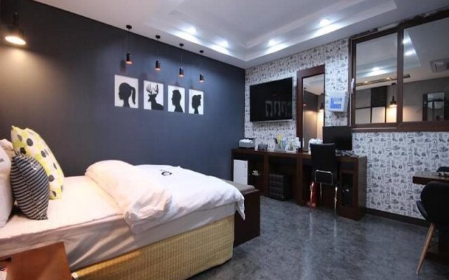 Oo Motel