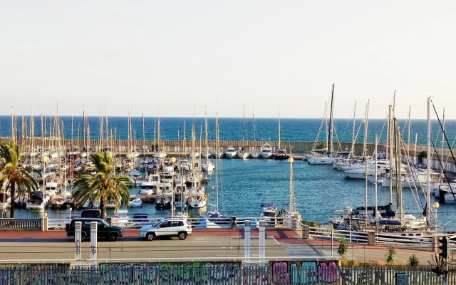 Cristina Port & Beach - Apartment
