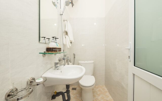 Joy House & Apartment