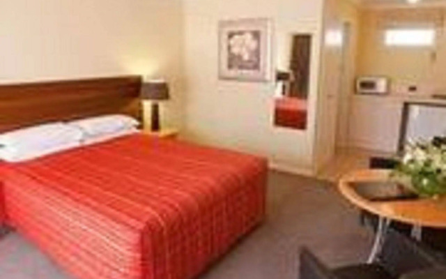 Higgins Lane Motel